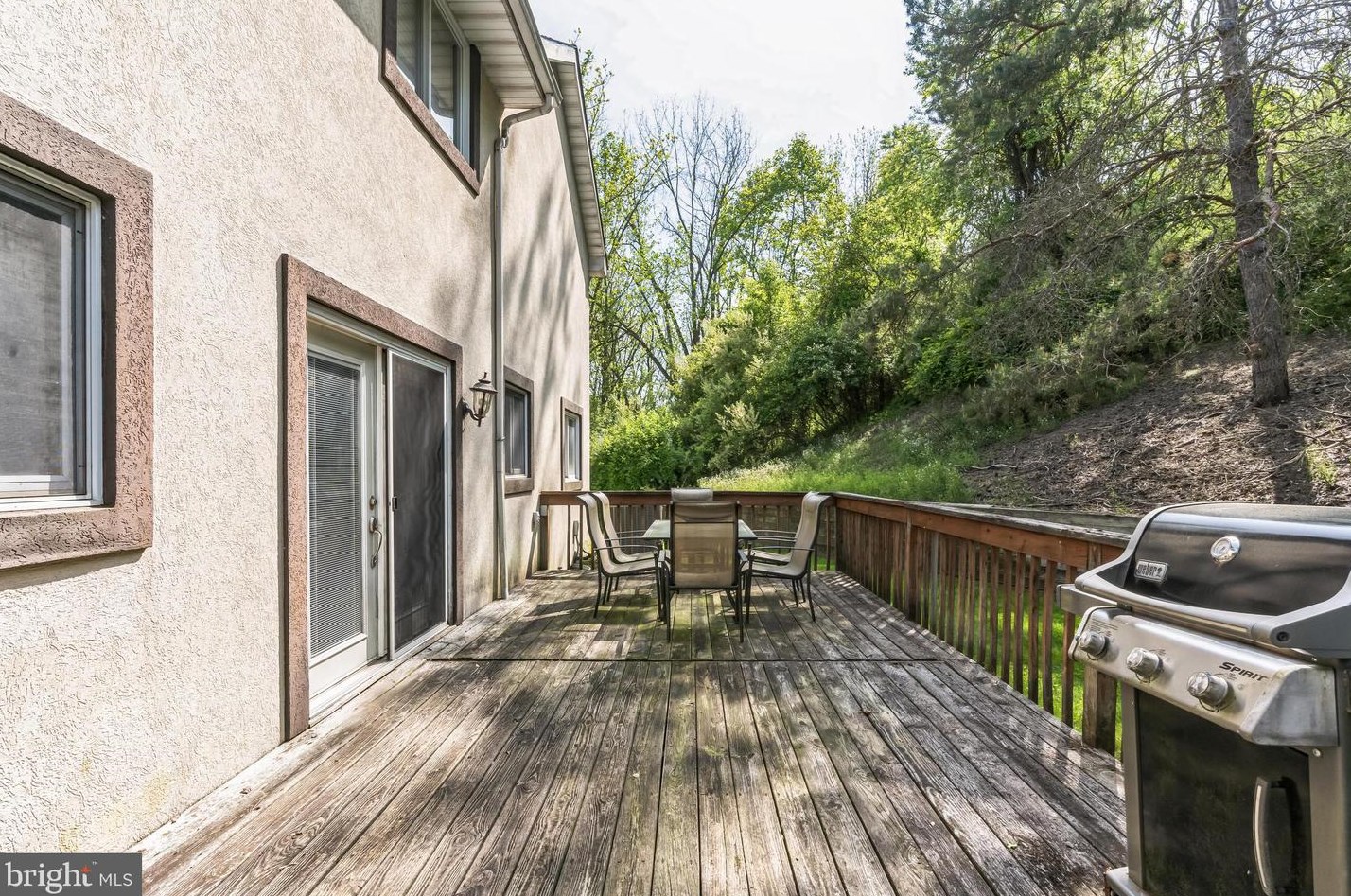 1441 Williamsburg Dr, West Chester PA  19382-6835 exterior