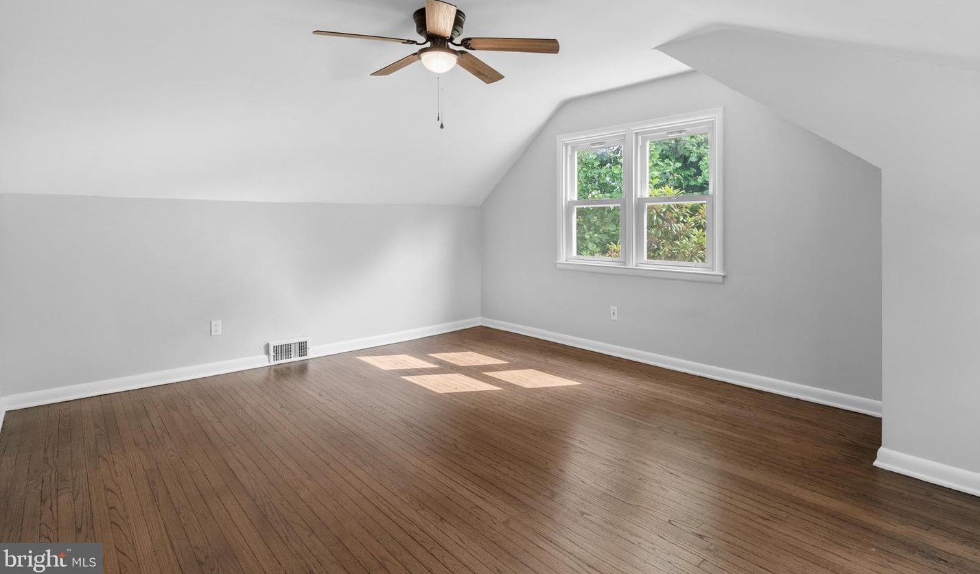 1128 Laurel Dr, West Chester PA  19380-4035 exterior