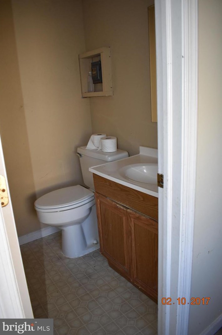 99 Chester Ave, Romansville PA  19320-3668 exterior