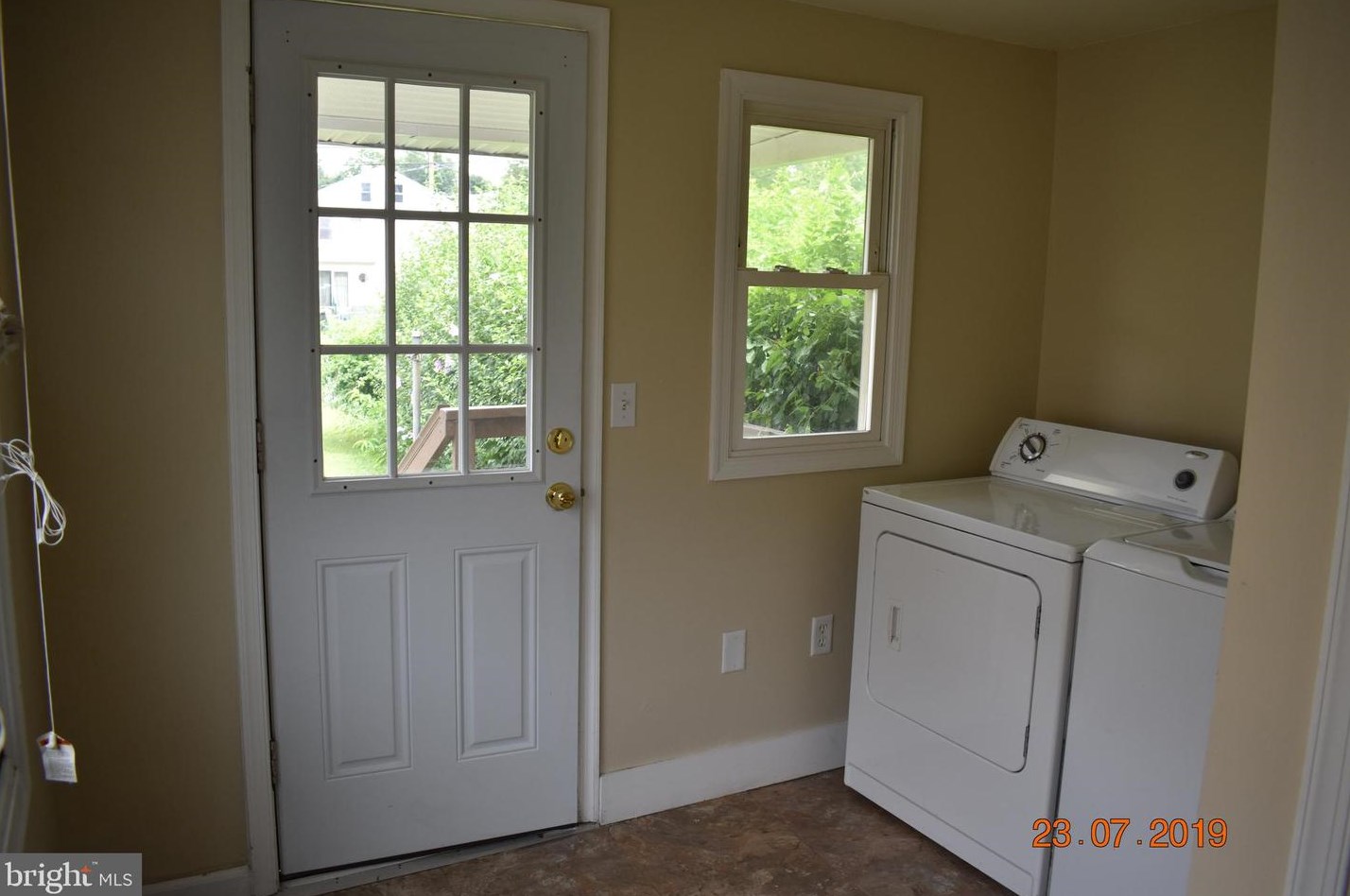 99 Chester Ave, Romansville PA  19320-3668 exterior