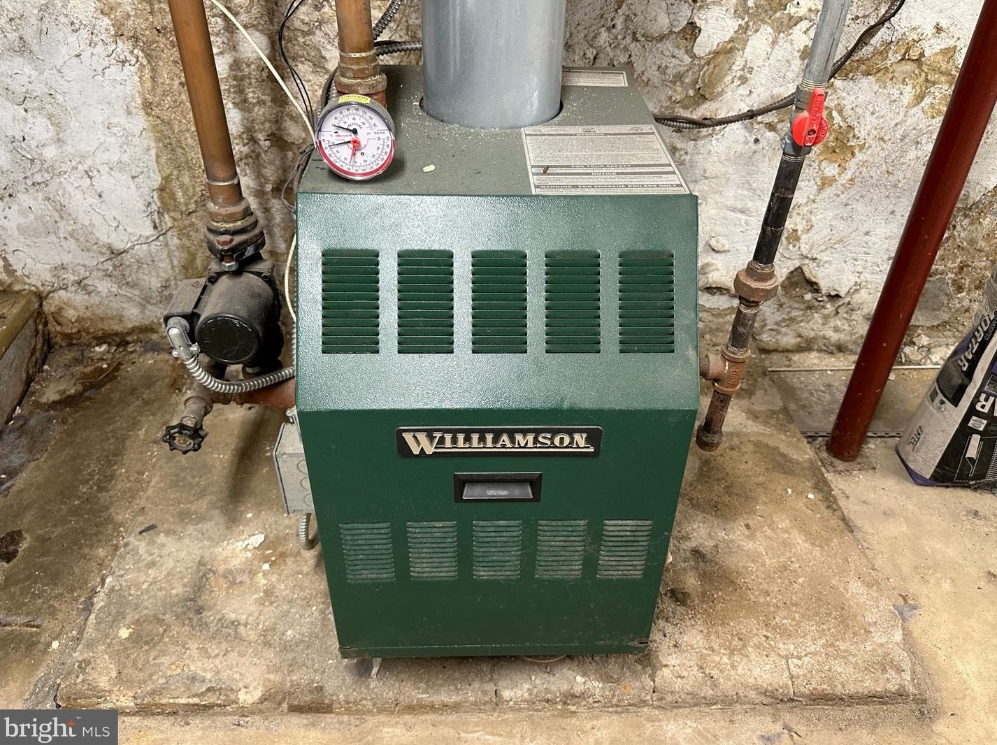 64 Pennsylvania Ave, Coatesville PA  19320-3678 exterior