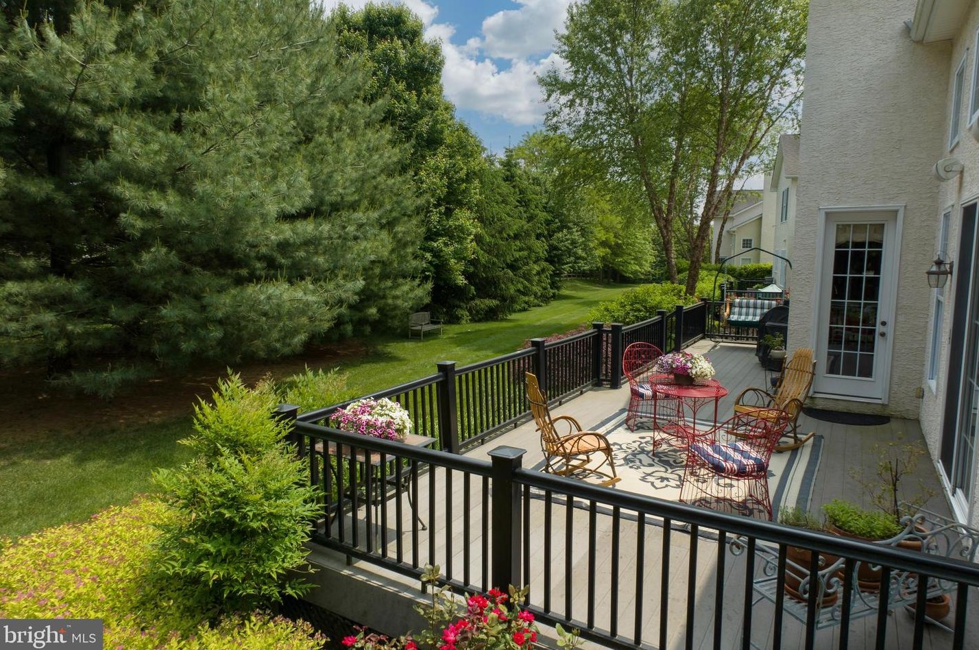 201 Caleb Dr, West Chester PA  19382-6177 exterior