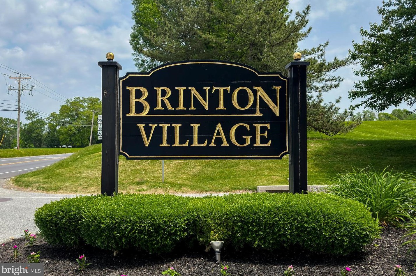 201 Caleb Dr, West Chester PA  19382-6177 exterior