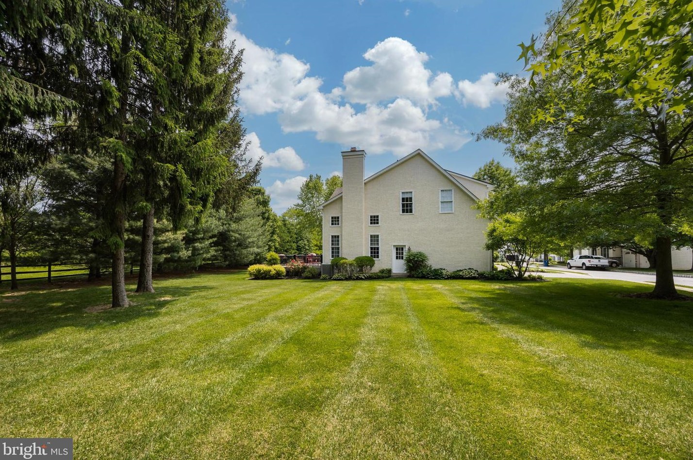 201 Caleb Dr, West Chester PA  19382-6177 exterior