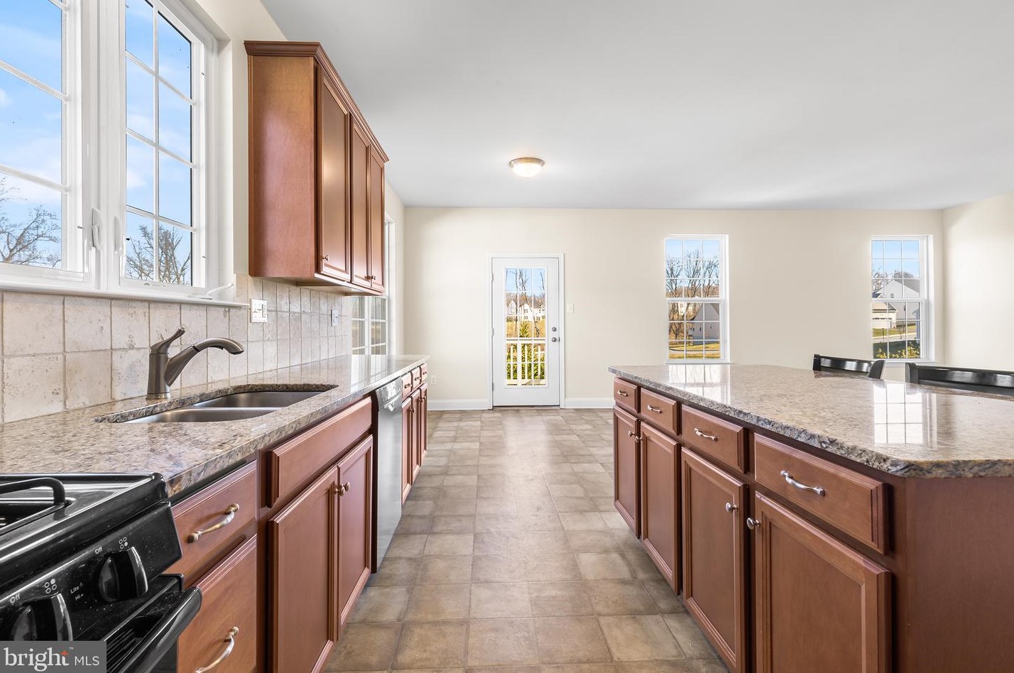 429 Lockport Ln, Coatesville PA  19320-6544 exterior