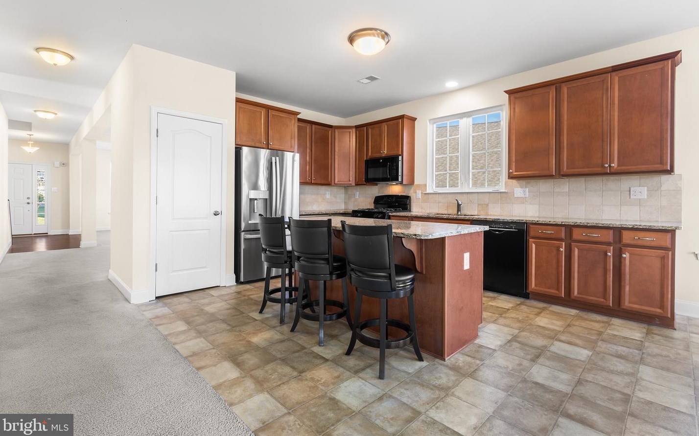 429 Lockport Ln, Coatesville PA  19320-6544 exterior