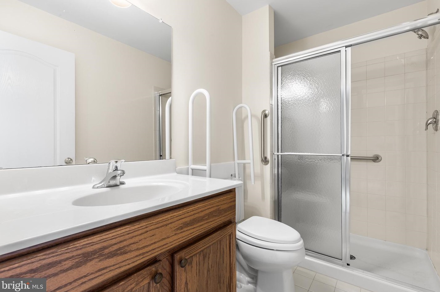 429 Lockport Ln, Coatesville PA  19320-6544 exterior