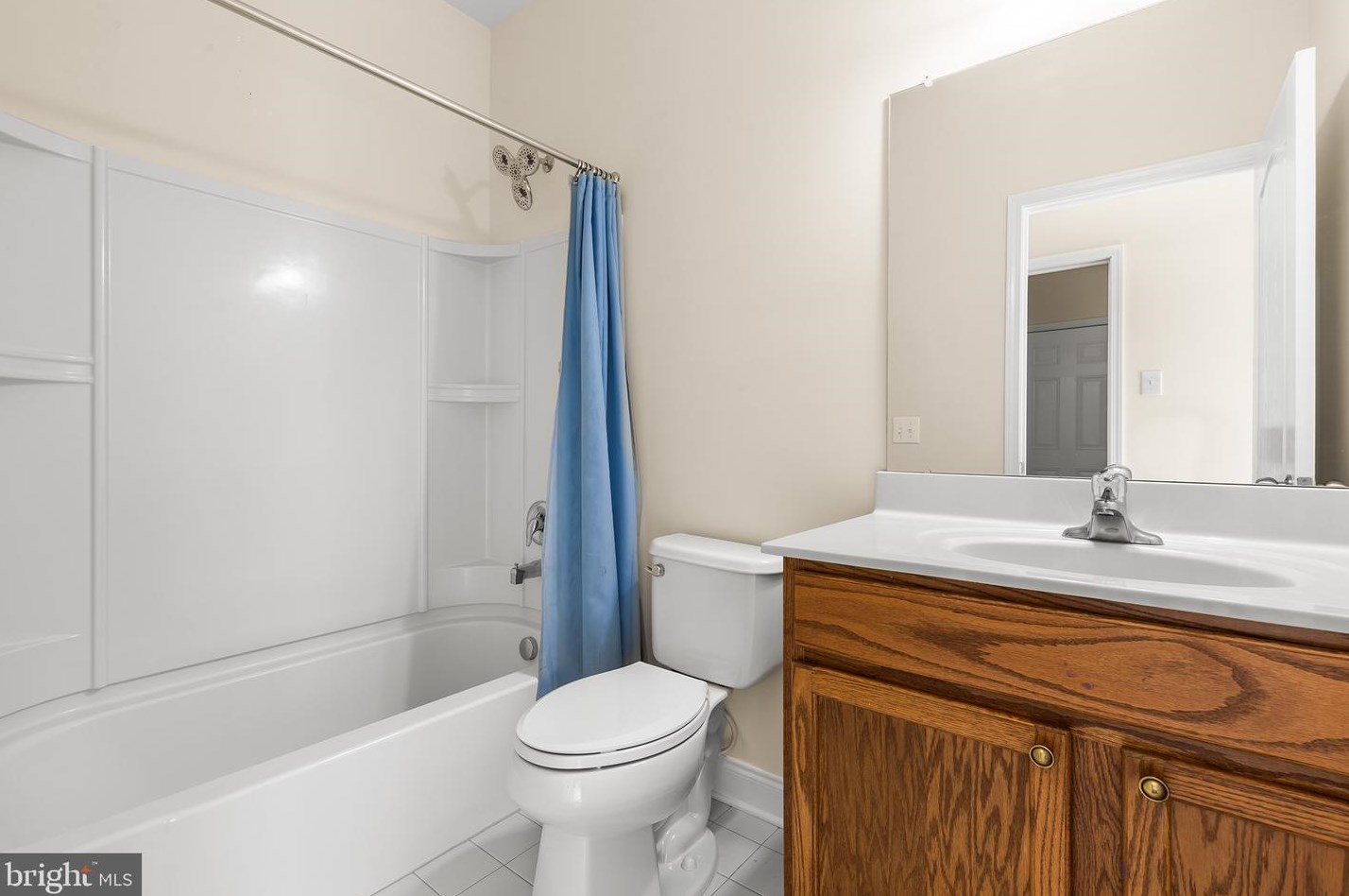 429 Lockport Ln, Coatesville PA  19320-6544 exterior