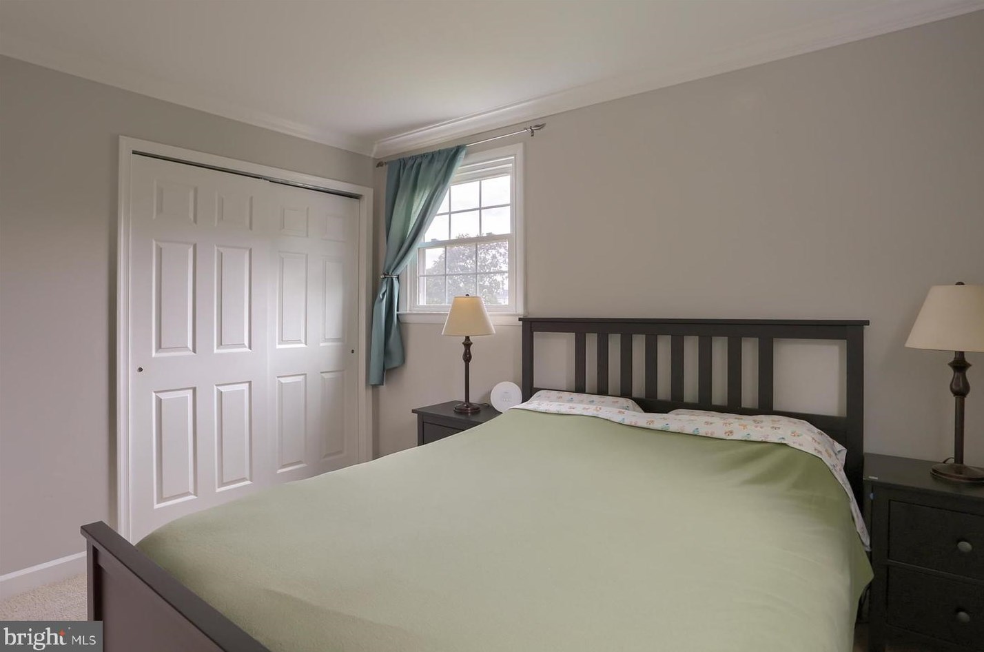 892 Chestnut St, Coatesville PA  19320-3317 exterior