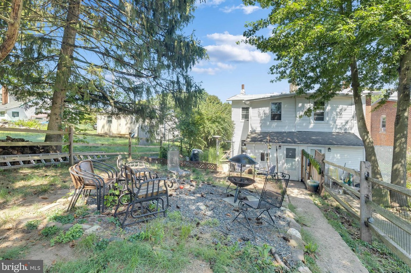 814 Latshaw Rd, Spring City PA  19475-1208 exterior