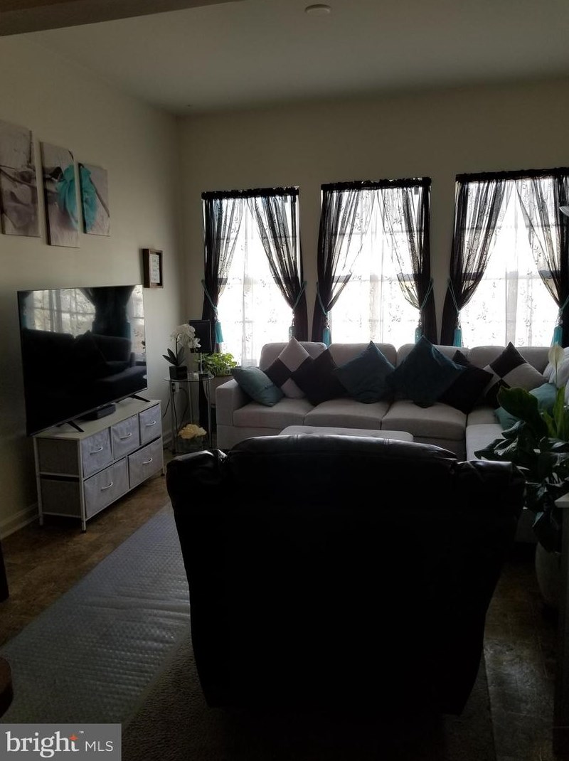 29 Tuxford Ln, Romansville PA  19320-1635 exterior