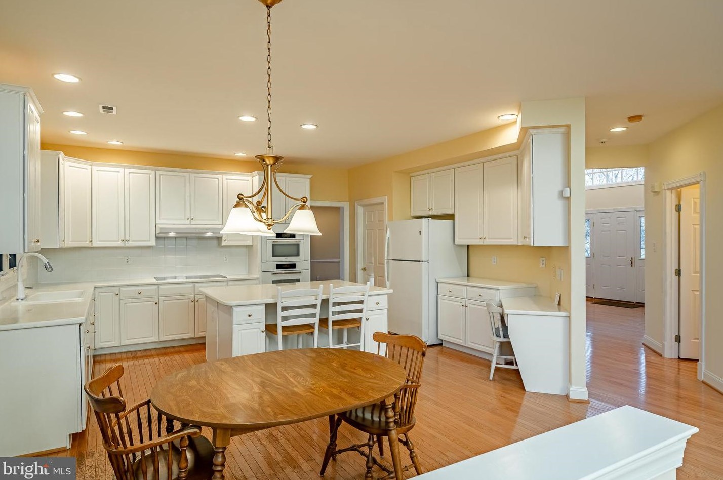 202 Ridge Crest Dr, West Chester PA  19382-1965 exterior