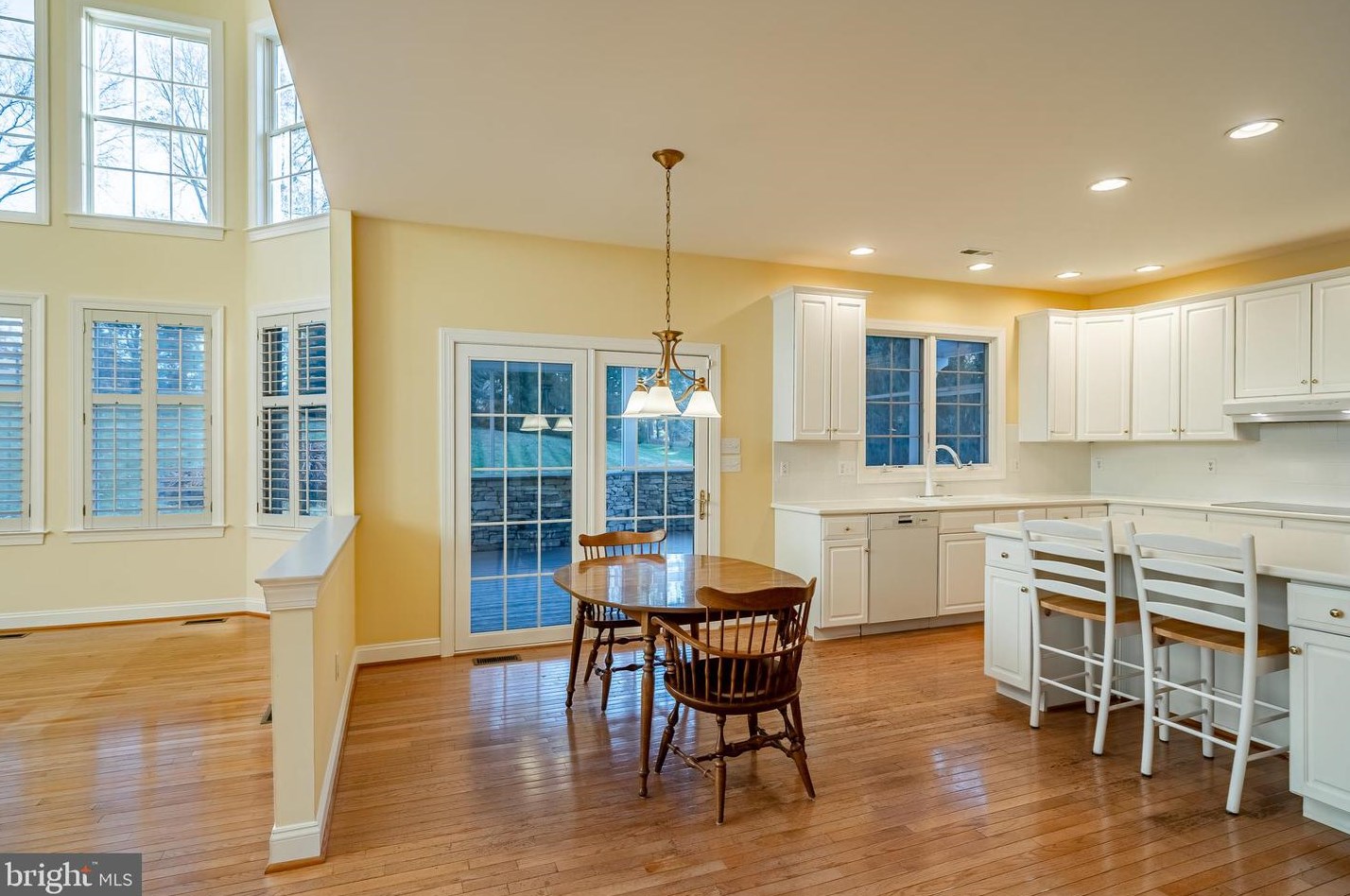 202 Ridge Crest Dr, West Chester PA  19382-1965 exterior