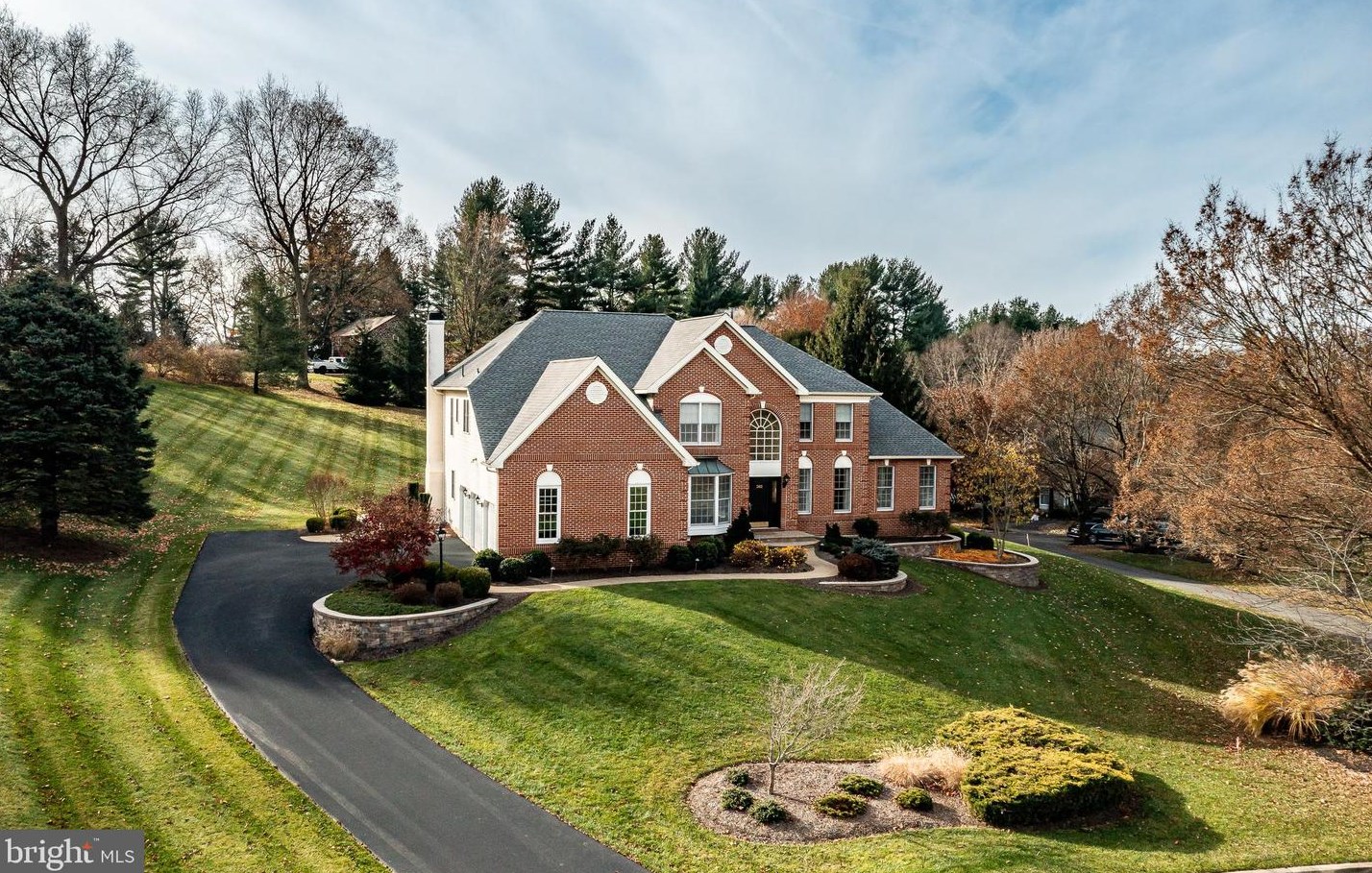 202 Ridge Crest Dr, West Chester PA  19382-1965 exterior