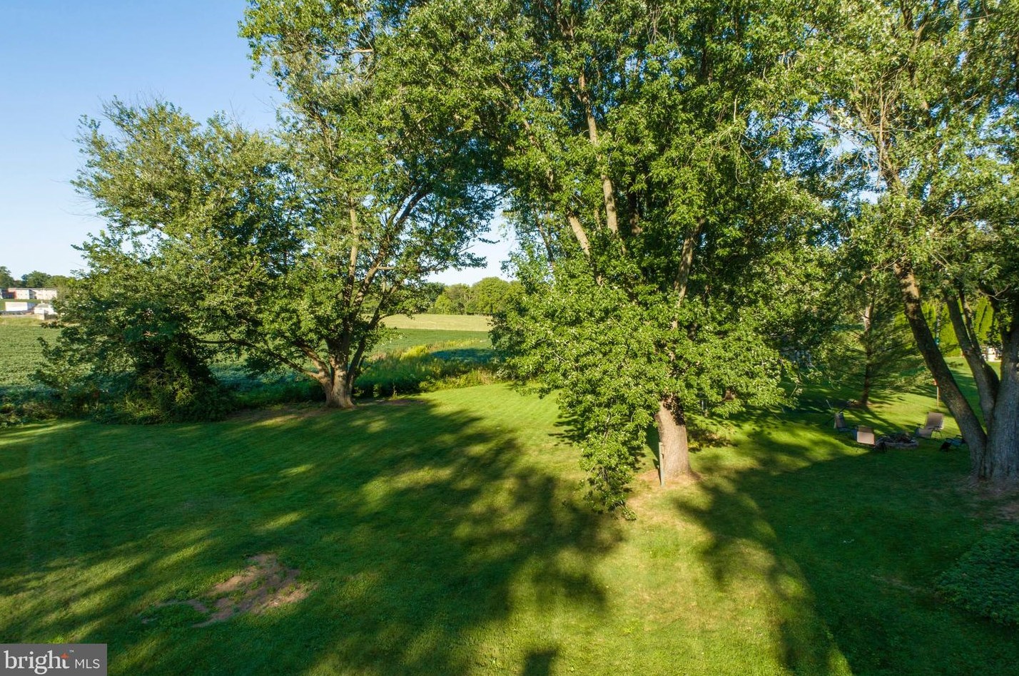 871 Chester Dr, Pottstown PA 19465-7518 exterior