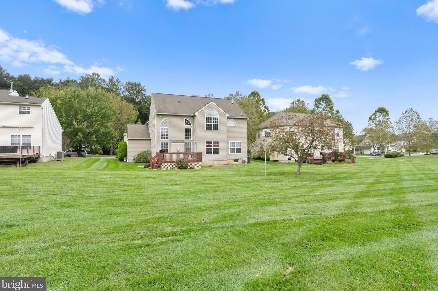 31 Danbury Cir, Coatesville PA  19320-5612 exterior