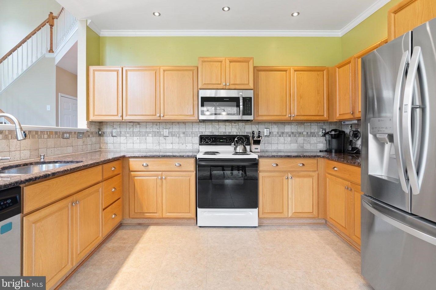 31 Danbury Cir, Coatesville PA  19320-5612 exterior