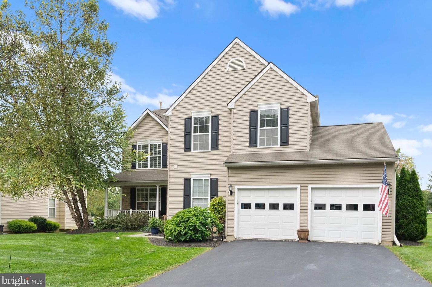 31 Danbury Cir, Coatesville PA  19320-5612 exterior