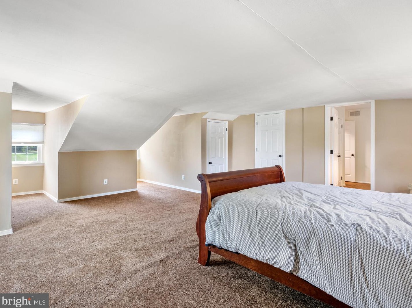 406 Pne Crk Rd, Exton PA 19341-1433 exterior