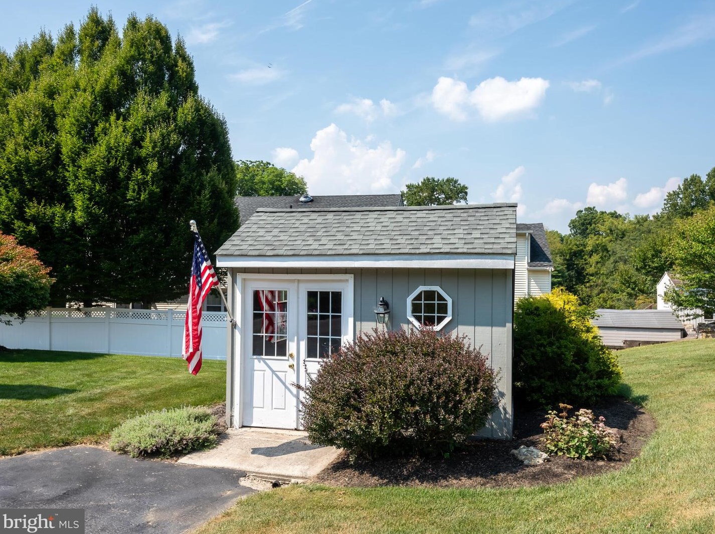 406 Pne Crk Rd, Exton PA 19341-1433 exterior