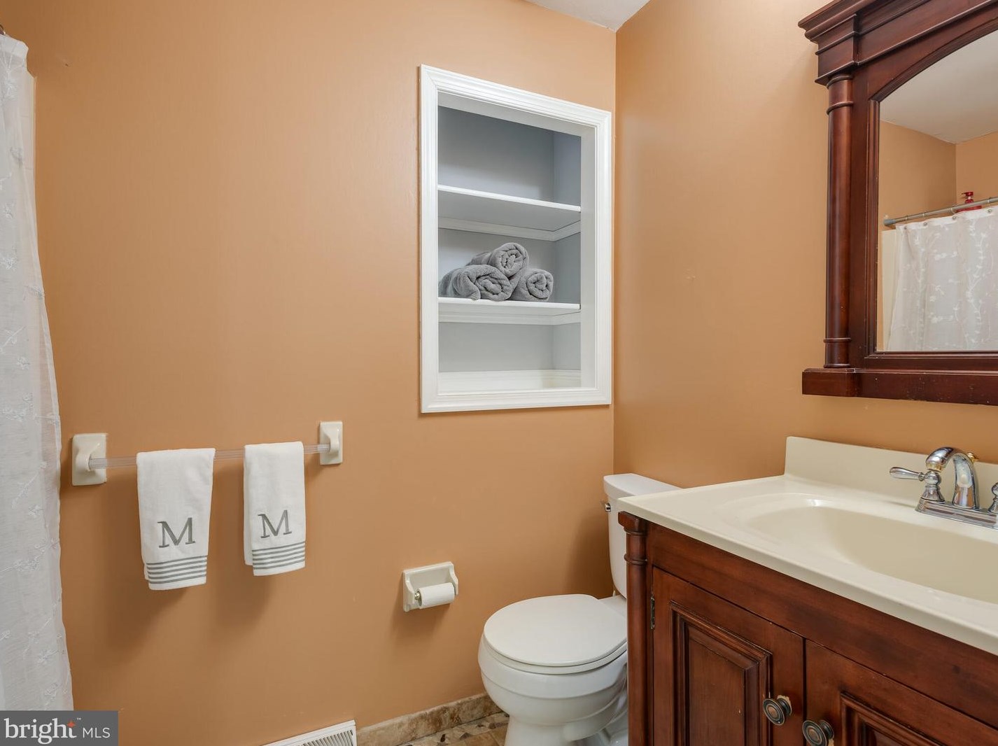 406 Pne Crk Rd, Exton PA 19341-1433 exterior