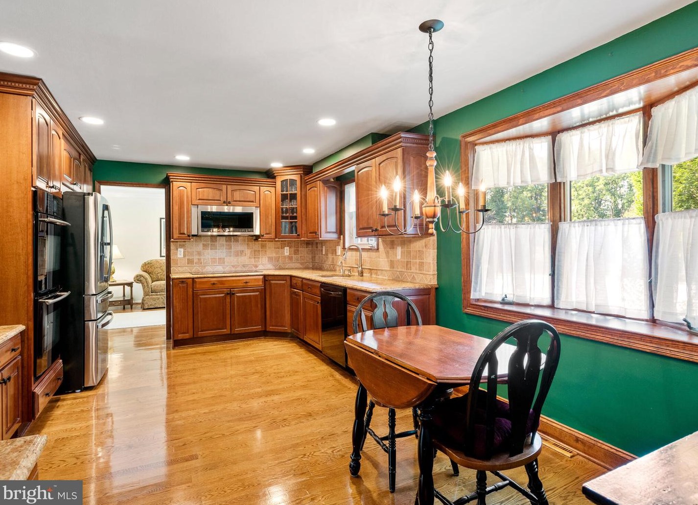 406 Pne Crk Rd, Exton PA 19341-1433 exterior