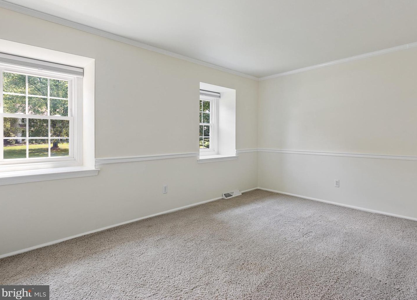 406 Pne Crk Rd, Exton PA 19341-1433 exterior