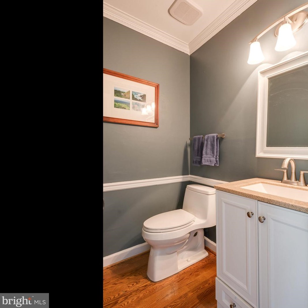 406 Pne Crk Rd, Exton PA 19341-1433 exterior