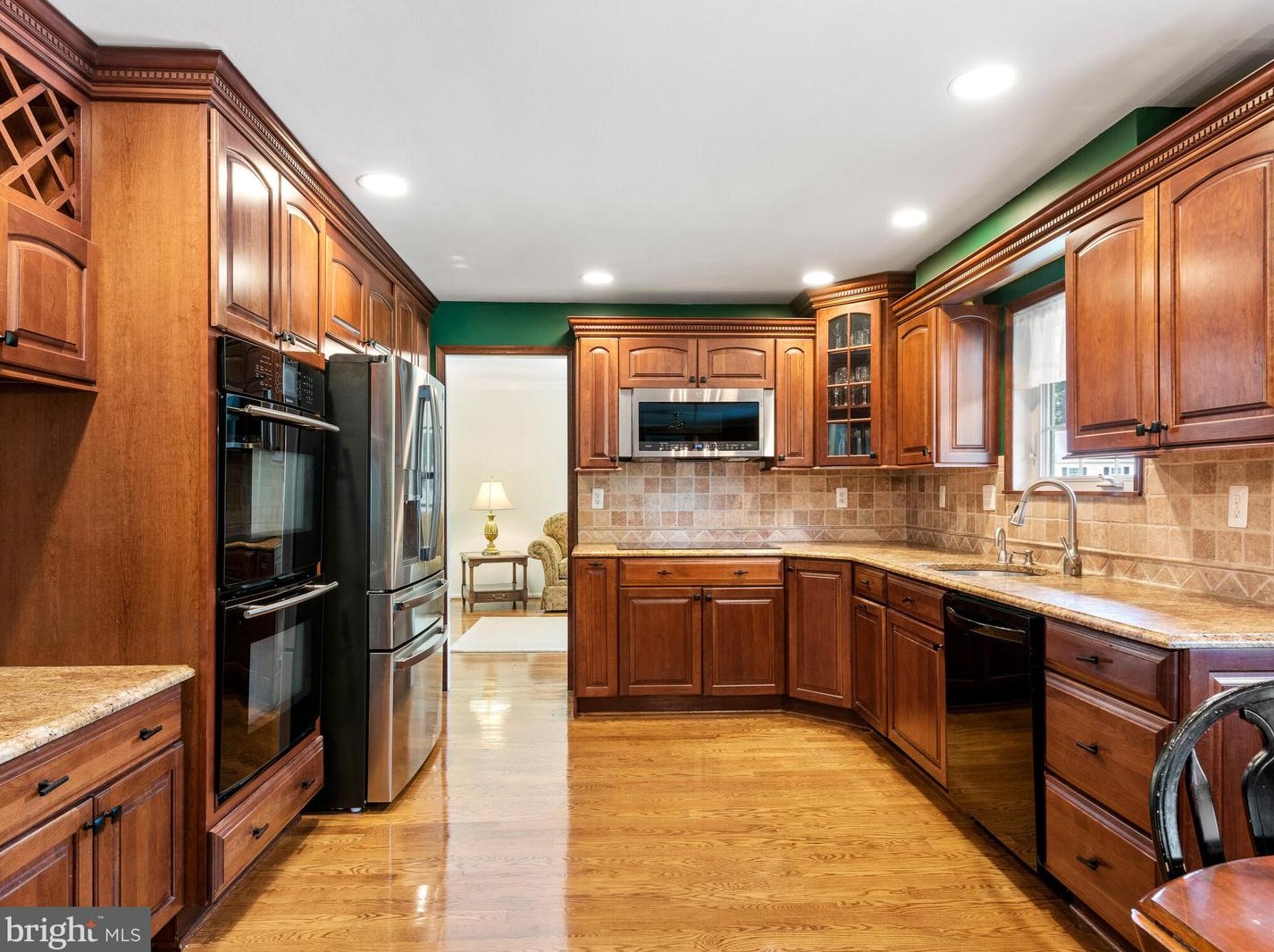 406 Pne Crk Rd, Exton PA 19341-1433 exterior