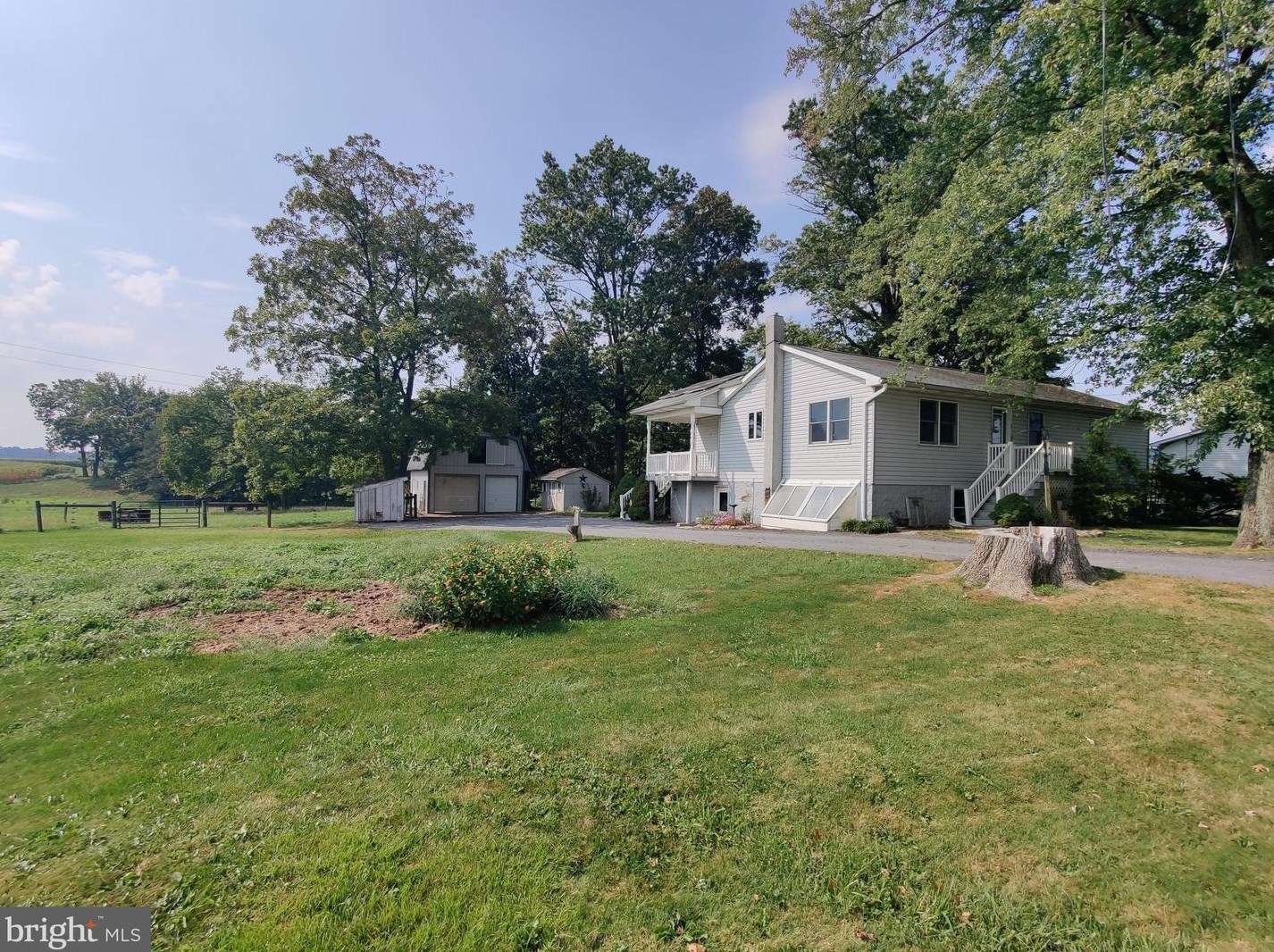 181 White School Rd, Honey Brook PA  19344-9793 exterior