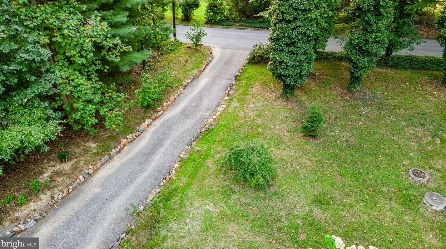 219 Elk Creek Rd, Oxford PA 19363-4221 exterior