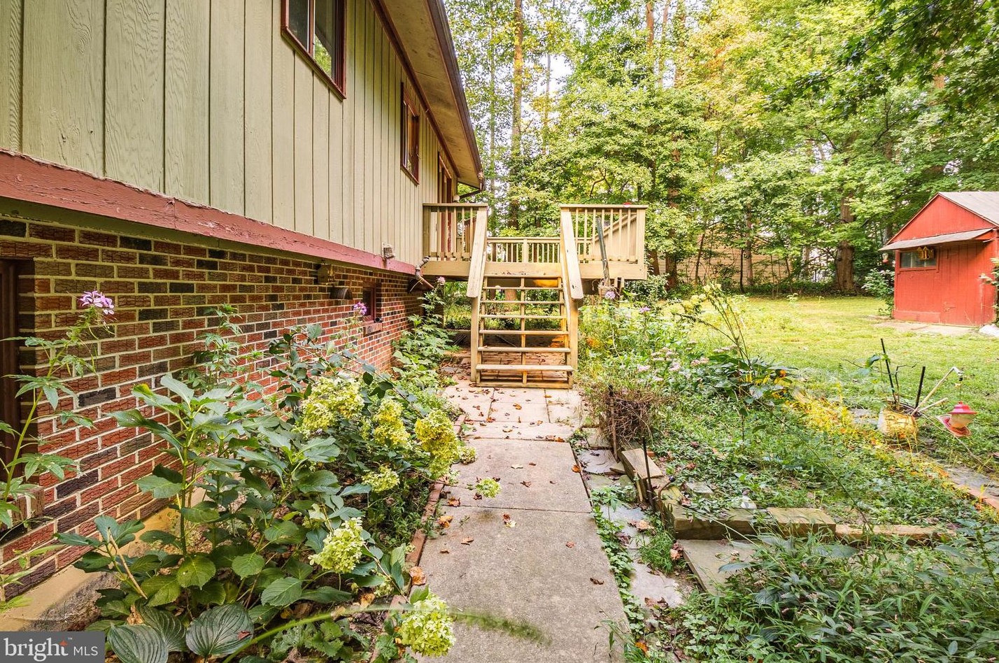 219 Elk Creek Rd, Oxford PA 19363-4221 exterior