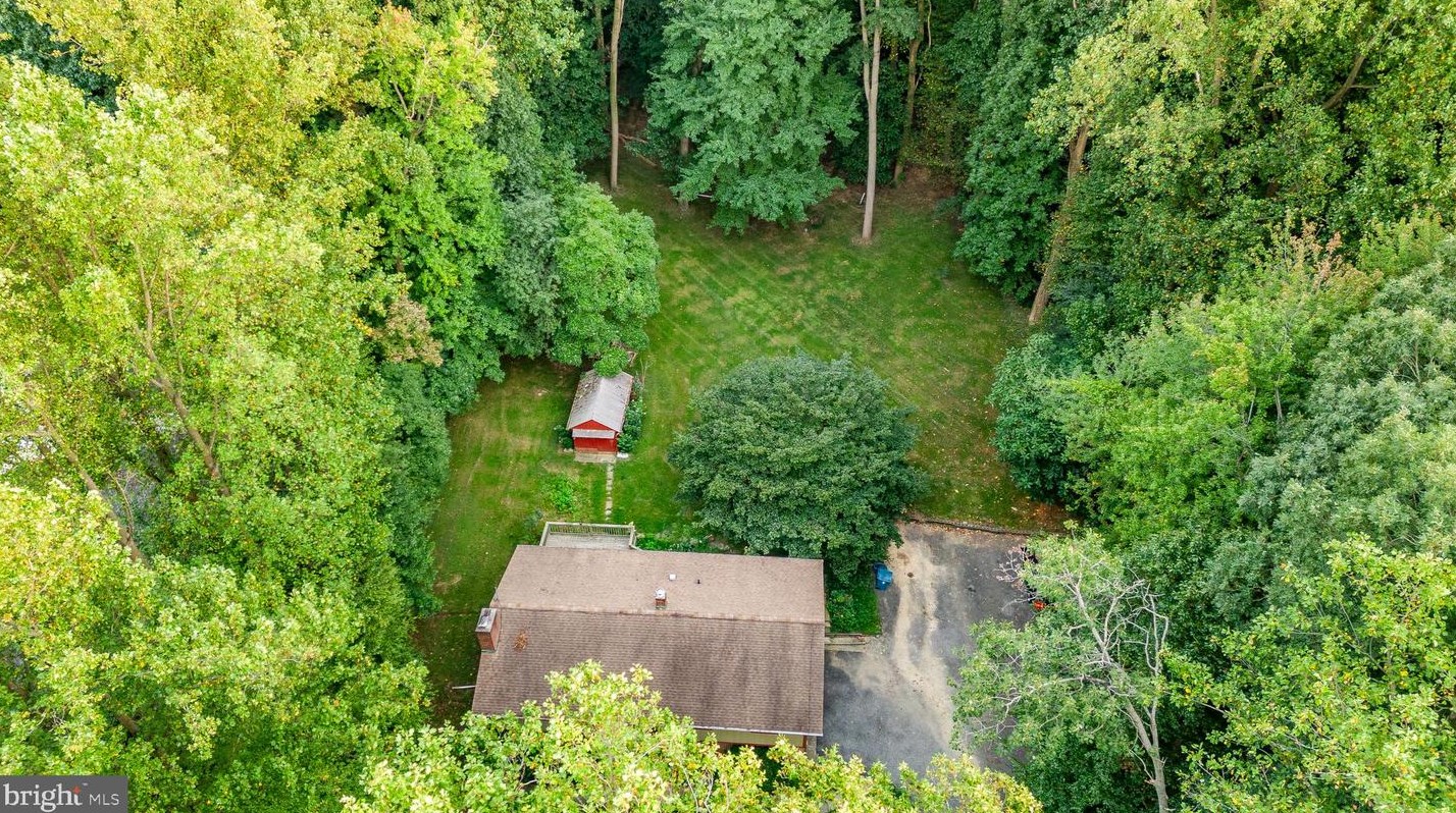 219 Elk Creek Rd, Oxford PA 19363-4221 exterior