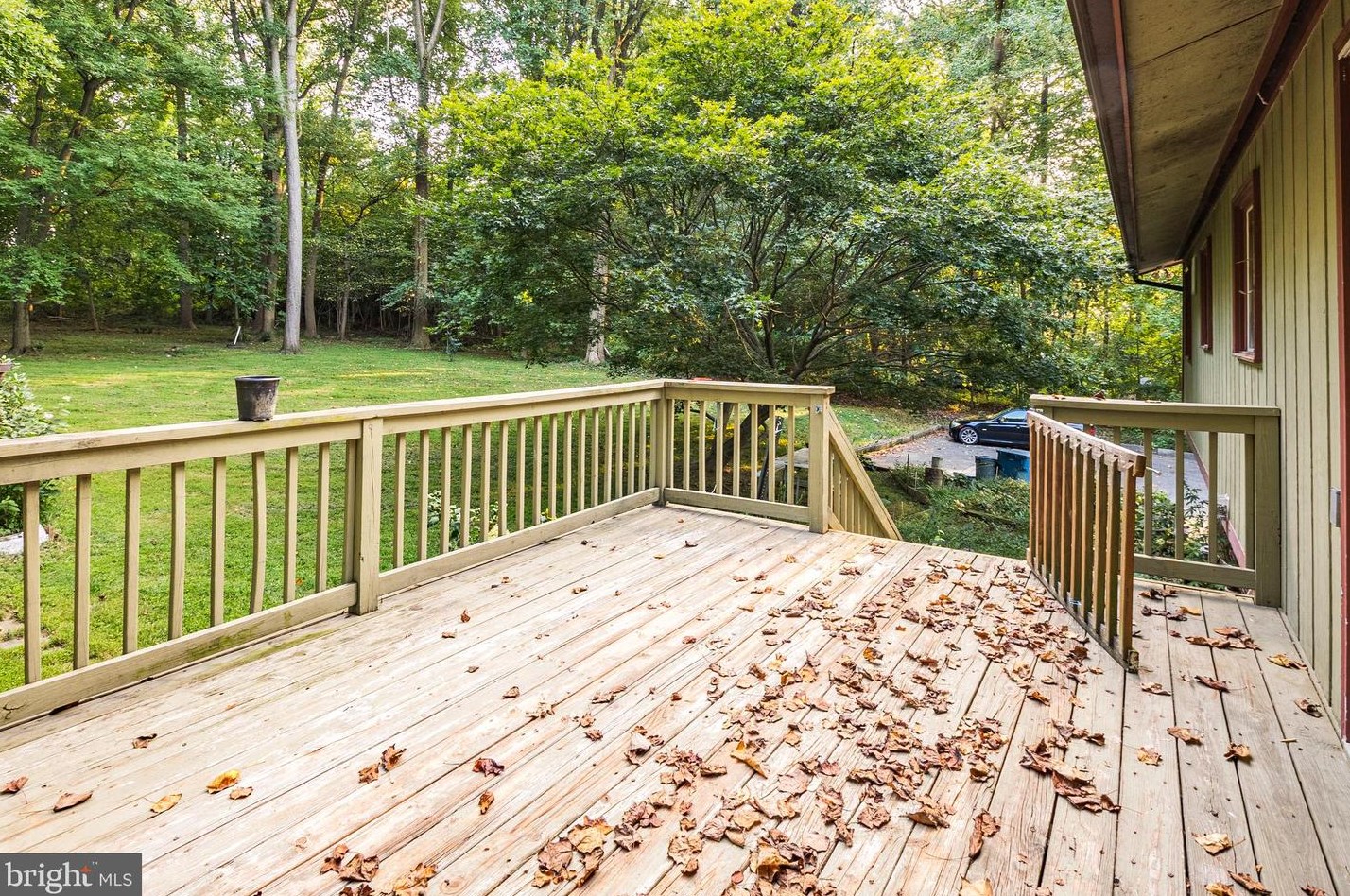 219 Elk Creek Rd, Oxford PA 19363-4221 exterior