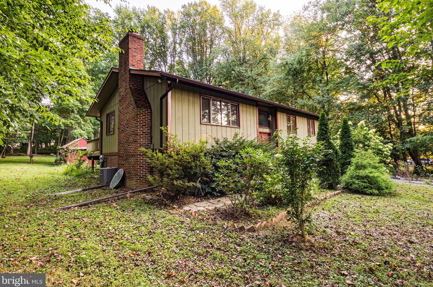 219 Elk Creek Rd, Oxford PA 19363-4221 exterior