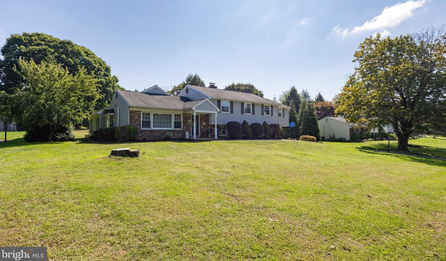 1610 Williams Way, West Chester PA  19380-6636 exterior