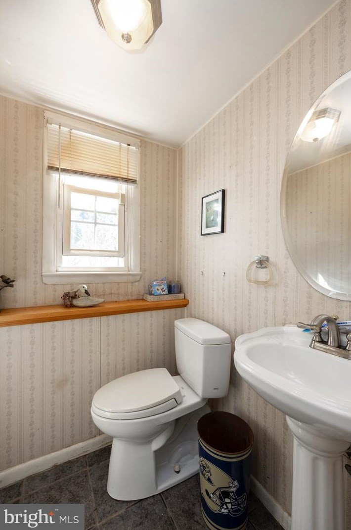 1610 Williams Way, West Chester PA  19380-6636 exterior