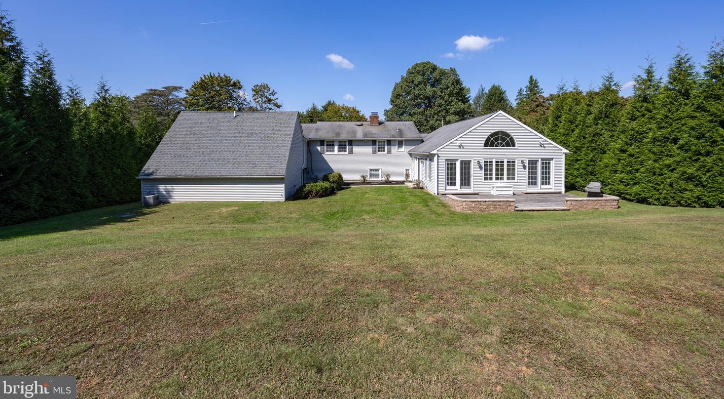 1610 Williams Way, West Chester PA  19380-6636 exterior