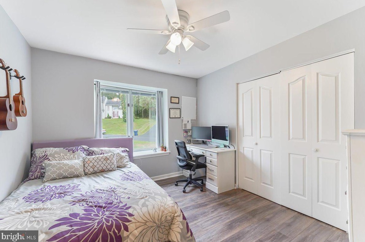 209 Pine Valley Dr, Coatesville PA  19320-1967 exterior