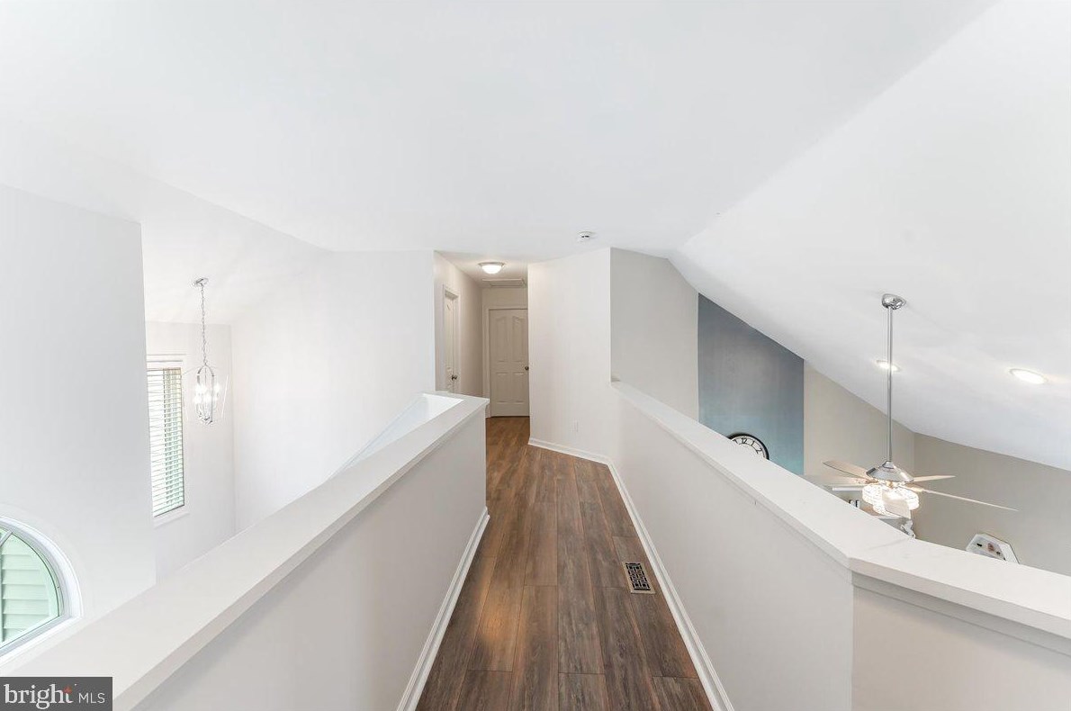 209 Pine Valley Dr, Coatesville PA  19320-1967 exterior