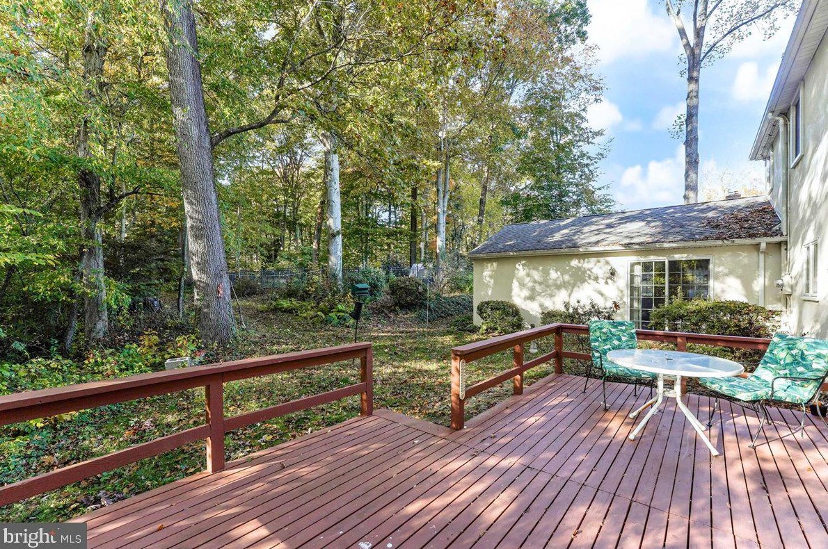 331 Caswallen Dr, West Chester PA  19380-4119 exterior