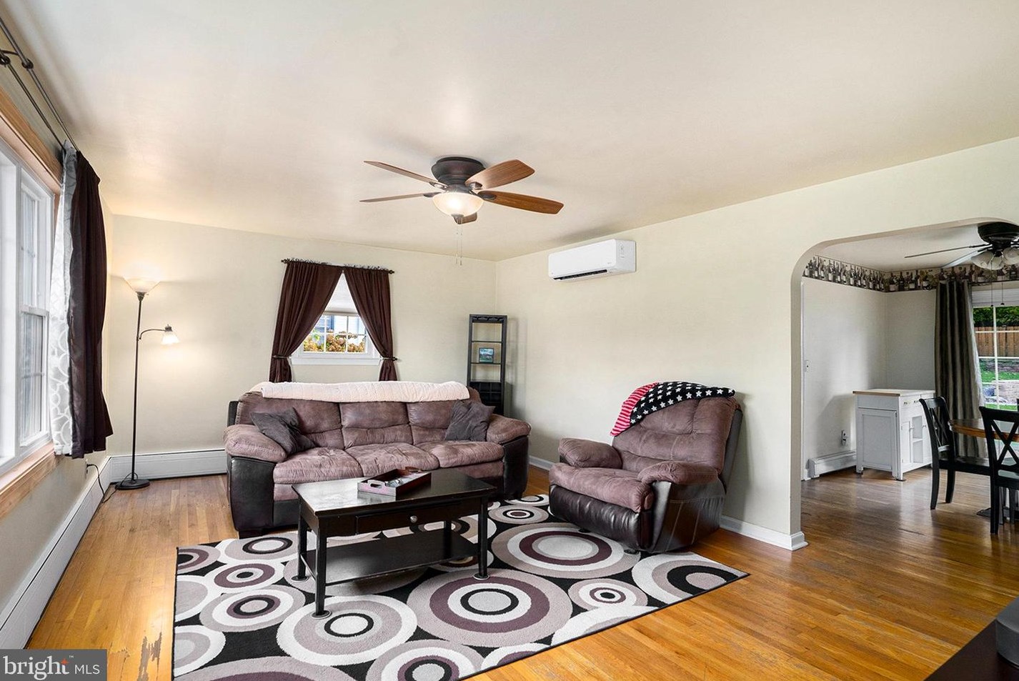 1704 Stirling St, Coatesville PA  19320-2564 exterior