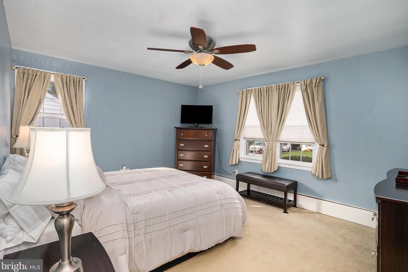 1704 Stirling St, Coatesville PA  19320-2564 exterior