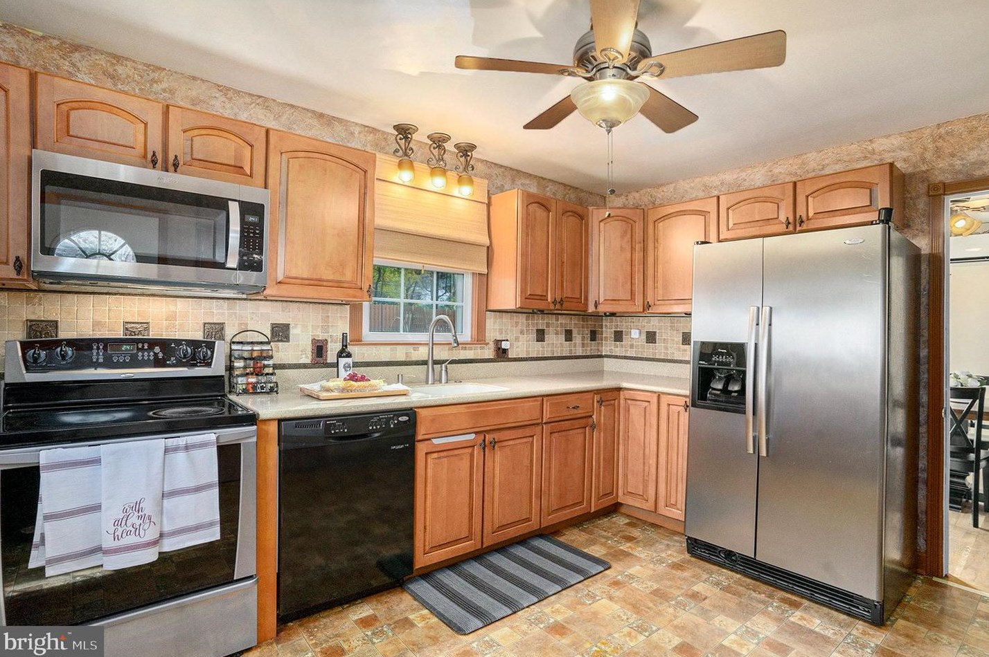 1704 Stirling St, Coatesville PA  19320-2564 exterior
