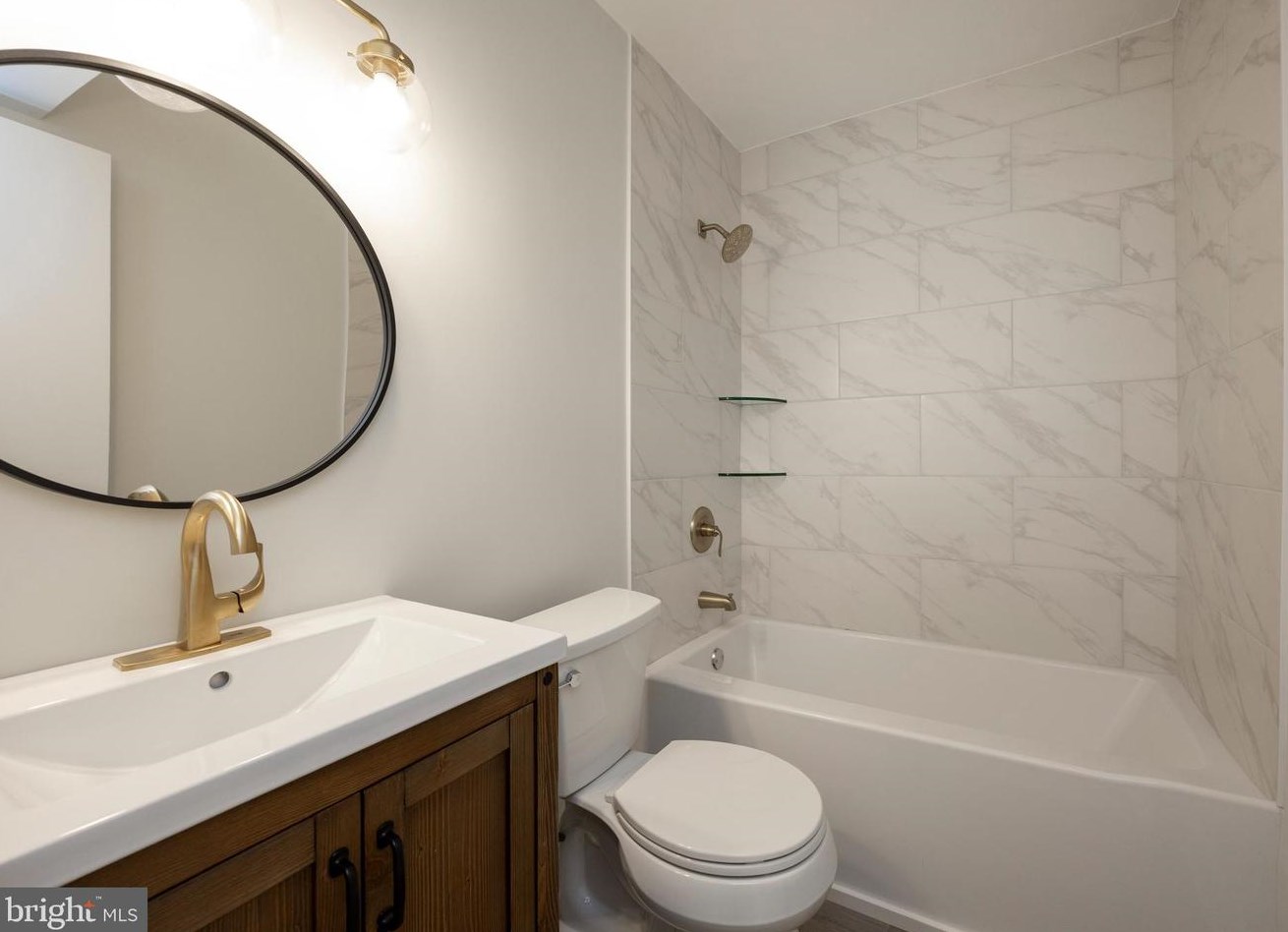 225 Colwyn Ter, West Chester PA  19380-1182 exterior