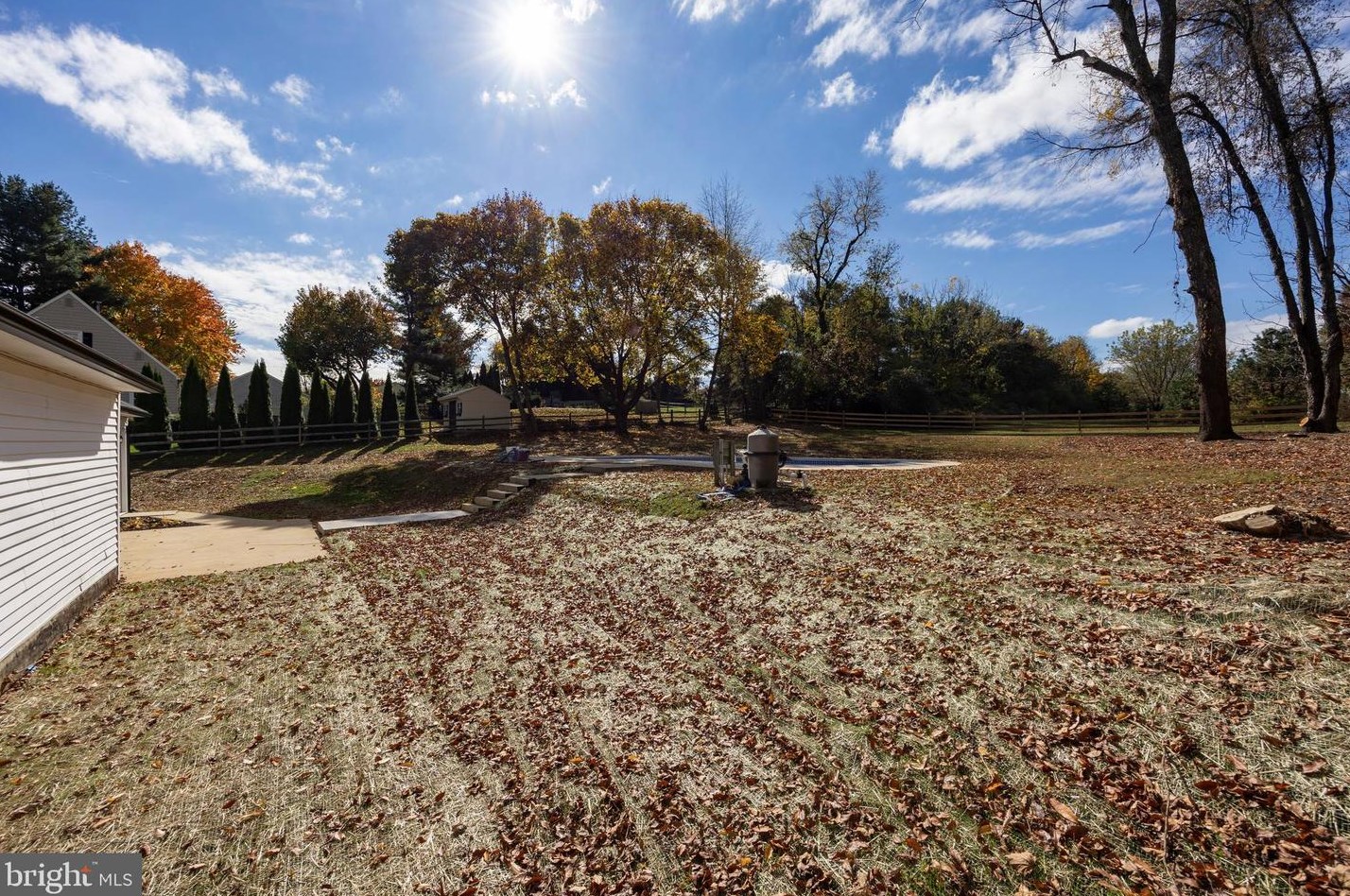 225 Colwyn Ter, West Chester PA  19380-1182 exterior