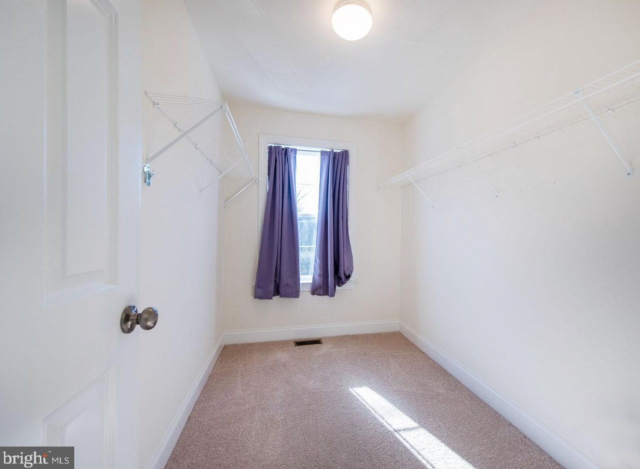 336 Kemper Dr, Honey Brook PA  19344 exterior