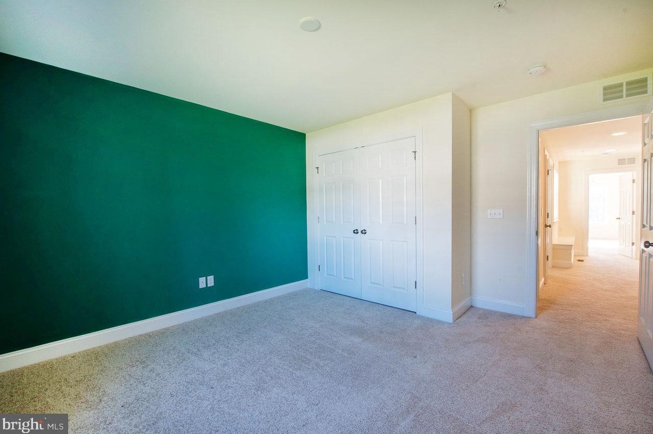 336 Kemper Dr, Honey Brook PA  19344 exterior