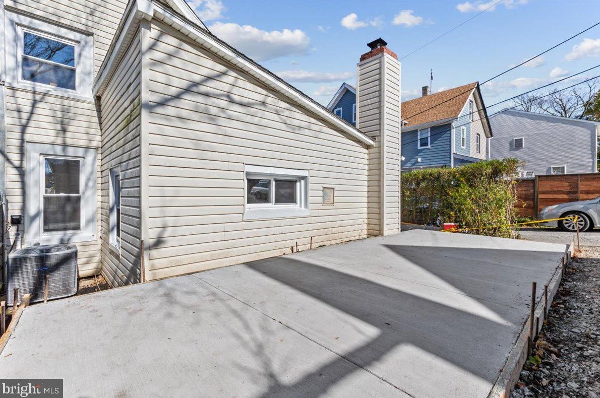 66 W Central Ave, Paoli, PA 19301