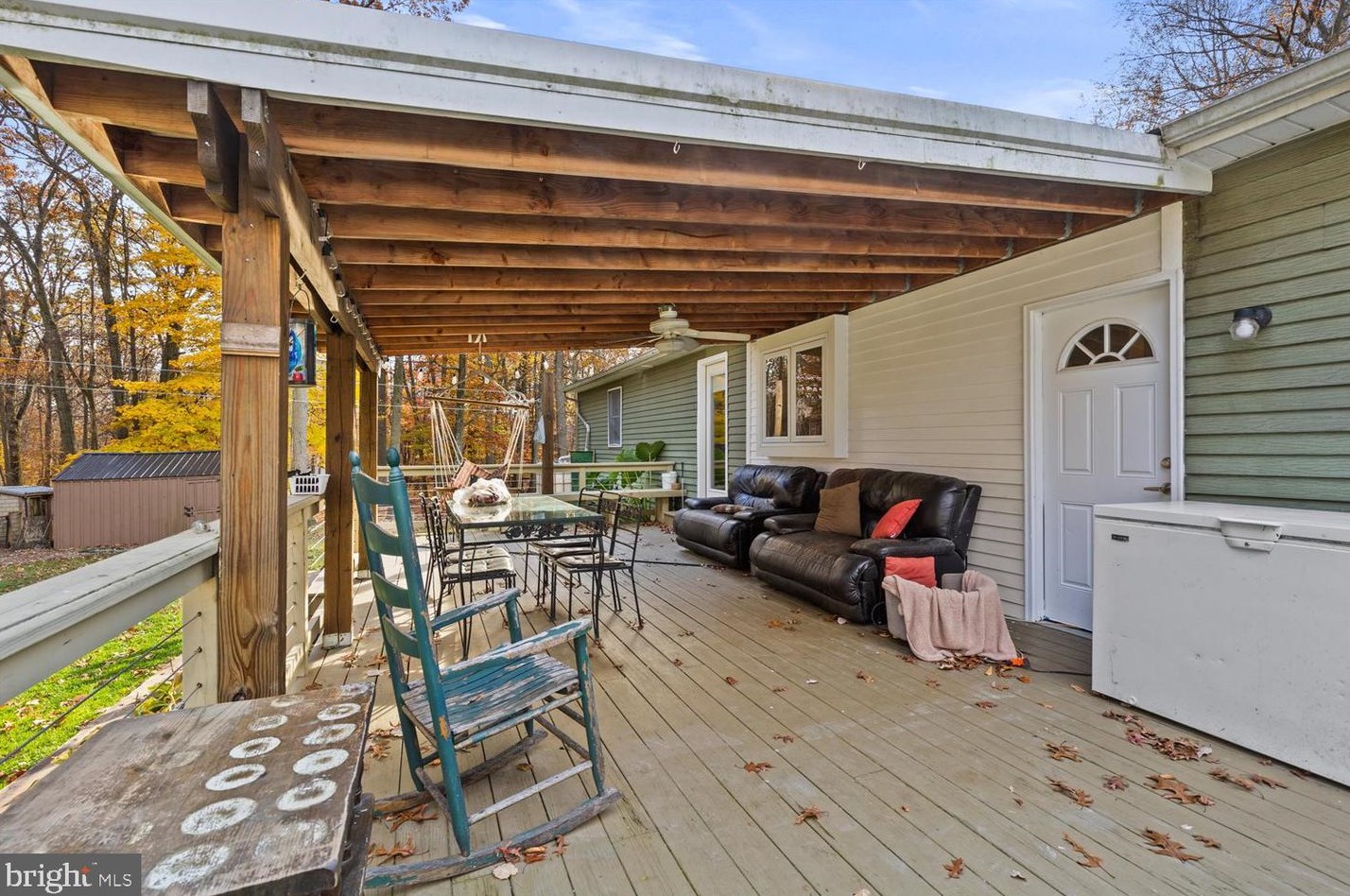 102 Walton Ln, Coatesville PA  19320-1051 exterior